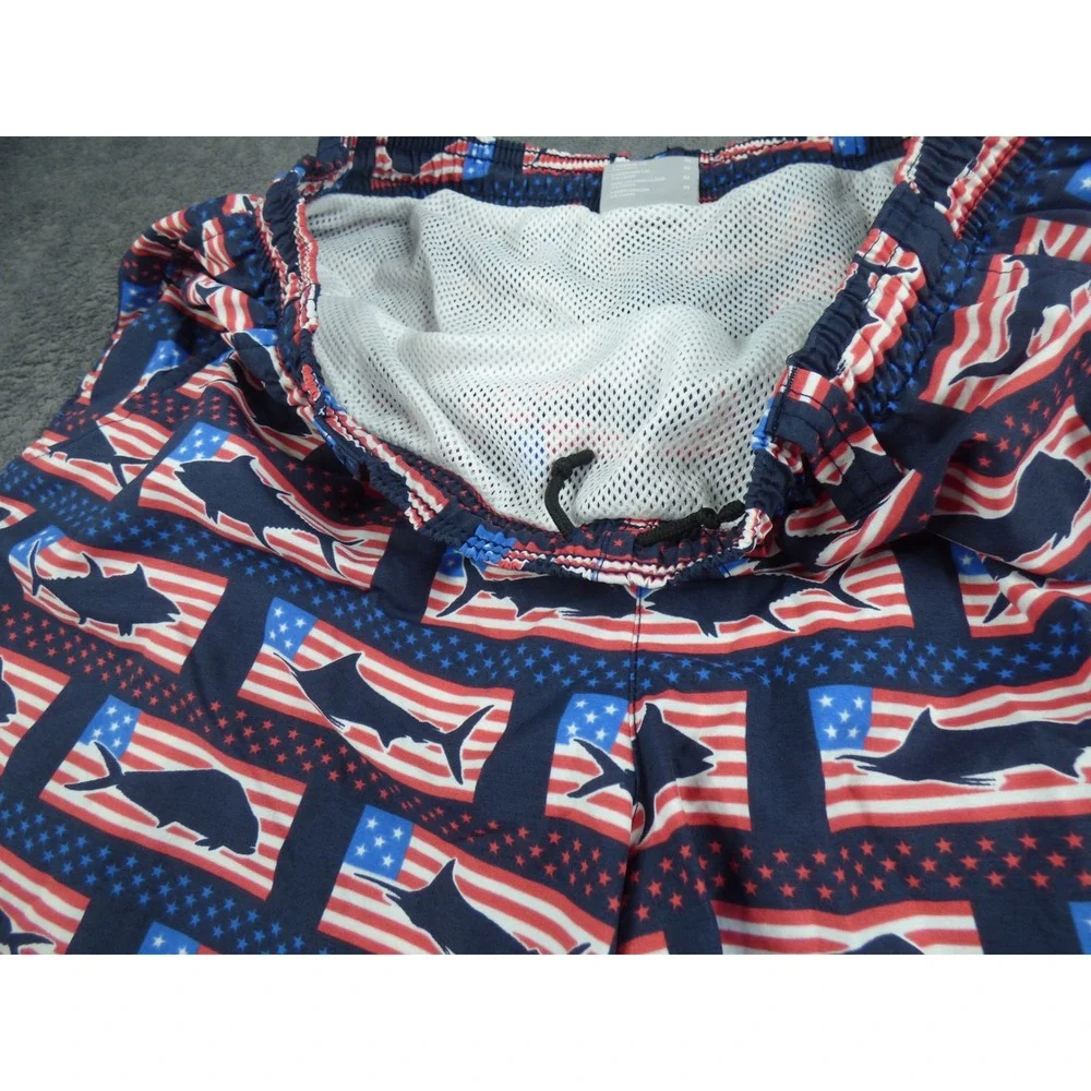 Columbia PFG Mens Shorts Medium Blue Red American Flag Fish Print Mesh Lined 6in